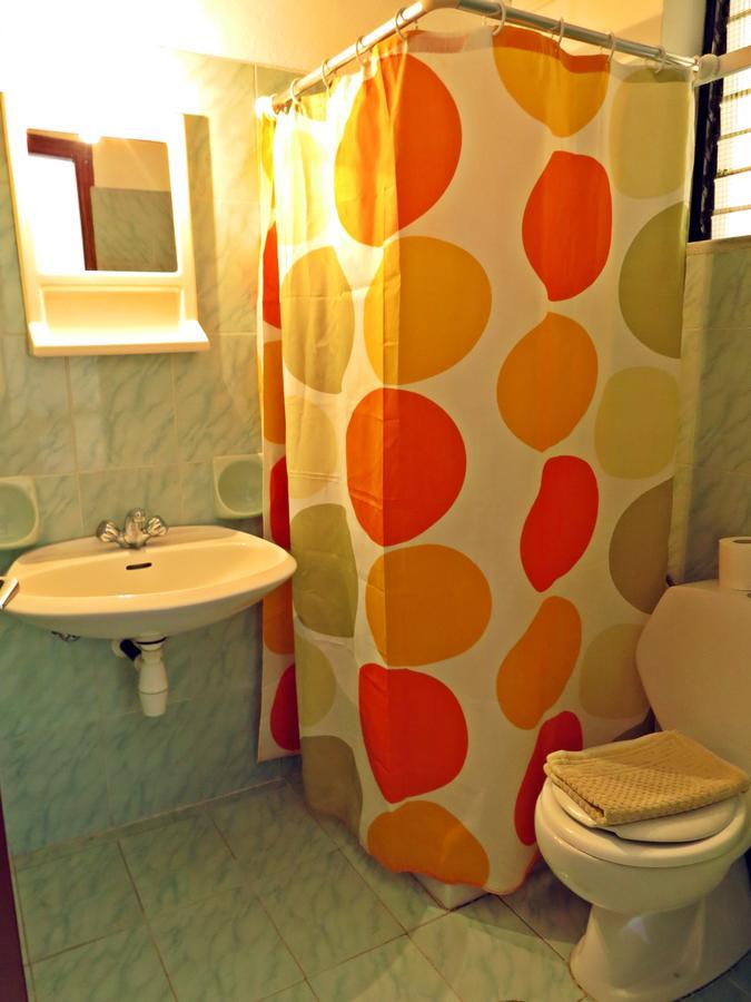 Debby Apartments Ialysos  Rum bild